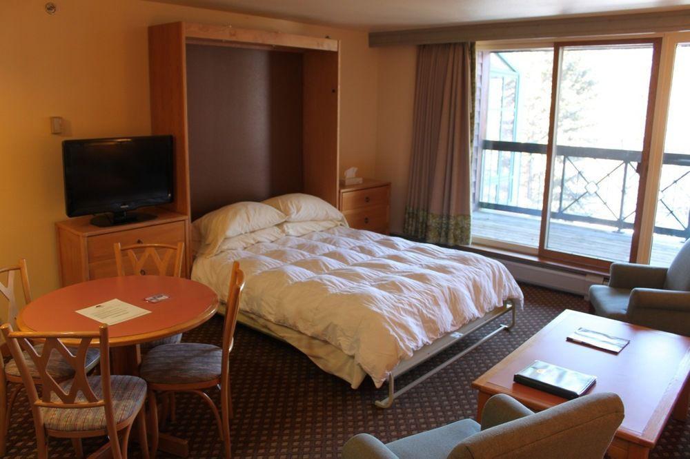 Rock Creek Resort Ред Лодж Екстериор снимка
